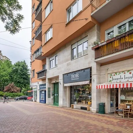 아파트 Unique Design - River View With Balcony