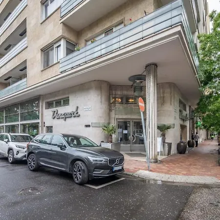 Unique Design - River View With Balcony Βουδαπέστη
