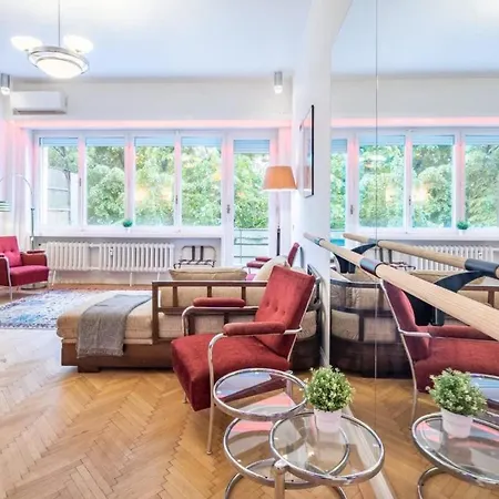 Unique Design - River View With Balcony *